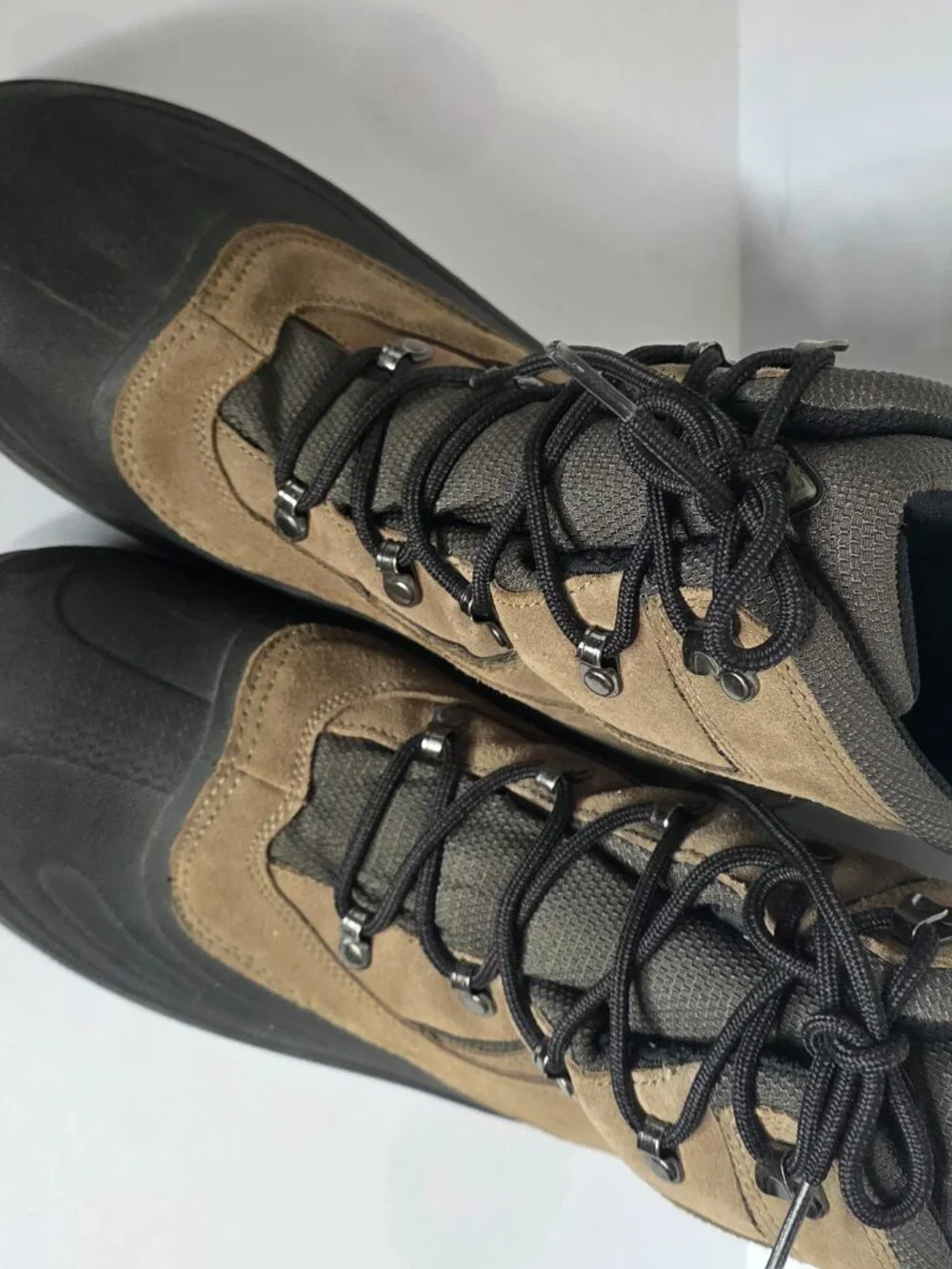Columbia Cascadian Summit Waterproof Winter Boots, Men's Size 12